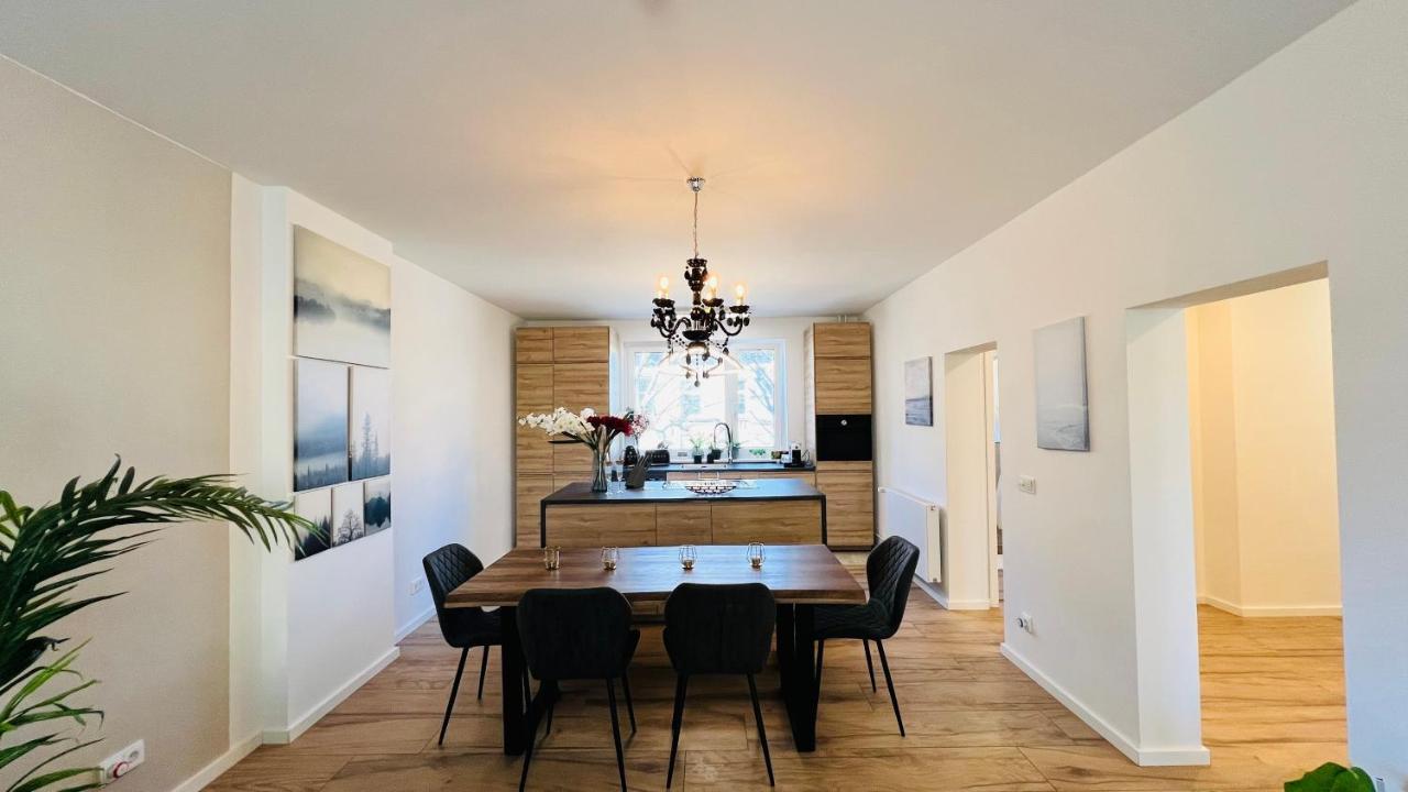 Central Designer 3 Apt With Terrace & Parking Berlijn