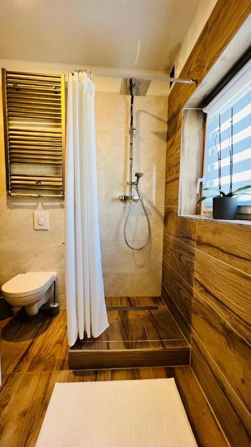 Appartement Central Designer 3 Apt With Terrace & Parking